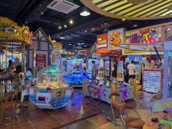 -卡通尼乐园(宝山龙湖天街店)