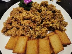 -榕树下海鲜馆(坪山路店)