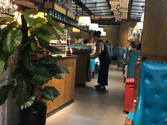 -领鲜活海鲜榴莲自助火锅(东门店)