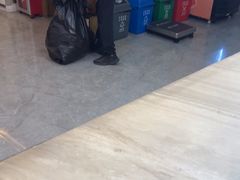 -逸米精选公寓(广州火车站西村地铁站店)