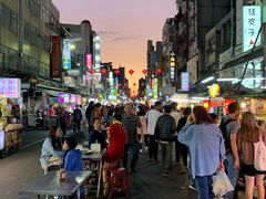-六合夜市