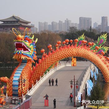 大唐芙蓉园的灯会已经开始了