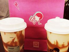 -喜茶(上海打浦桥日月光gelato lab+店)