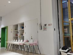-爱睿思儿童早教亲子游泳(万象城店)