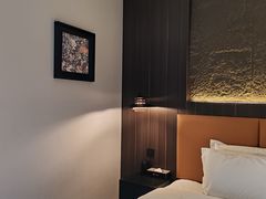 -万泊酒店(长沙五一广场国金中心店)