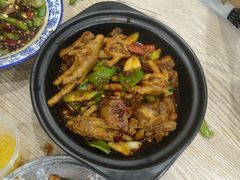 -江城燕子大排档(江汉路步行街店)