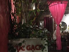 -Cuc Gach Quan Restaurant