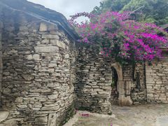 -高荡千年布依古寨旅游景区