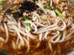 -正宗杨记普洱酸醋米线(总店)