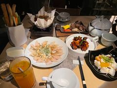 -穹六人间 people 6(岳阳路店)