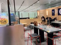 大堂-麦当劳(北京大兴机场二层国内到达(安检外)店)