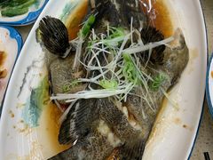 -渔中舟海鲜大排档(普陀沈家门店)