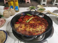 -四小区火锅·巷子里的重庆火锅(花照壁店)