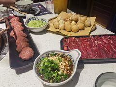 -牛村来人潮汕牛肉火锅(西单店)