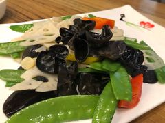 荷塘小炒-YAFEE雅菲·粤菜·湘菜·融合菜(魏公村店)
