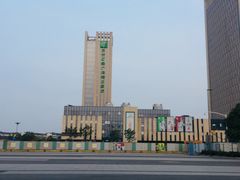 -苏州汇融广场假日酒店