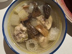 -泓0871臻选云南菜·味庄
