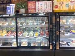 -皇冠幸福里动物奶油生日蛋糕(万达店)
