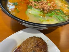 辣肉面-鲜笃面(肇嘉浜路店)
