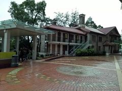 -香港大学