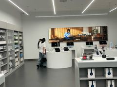 -Apple零售店(新街口店)