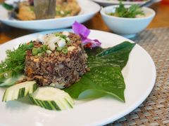 -Chom Cafe and Restaurant