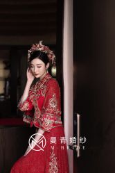 -曼青婚纱礼服馆
