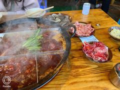 -岗上渣渣老火锅(两路口店)