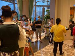 -沙龙酒家