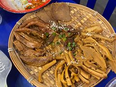-马路边边串串香(苗栗路店)