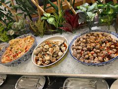 -广州万富希尔顿酒店·感趣自助餐厅·金秋蟹宴生蚝海鲜刺身