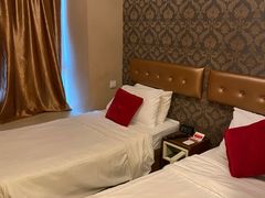 -香港华美达海景酒店