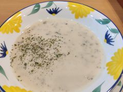 传统奶油蘑菇汤-萨莉亚意式餐厅(彩悦城店)