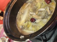 -香巴拉云南餐厅(华莱坞店)