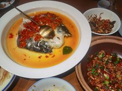 老坛剁椒蒸鲜活鱼头-老湘村·湖南土菜(天河维多利店)