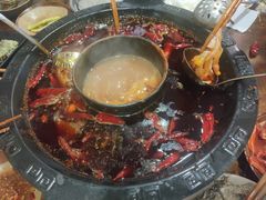 -黄潇洒老火锅(九眼桥宏济巷店)