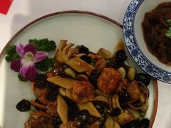 腊八腊蒜炒河蟹-卫鼎轩·家宴(水上公园店)