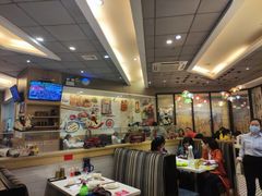 -潮庭港式茶餐厅·熊仔奶茶(同济广场店)