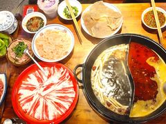 -憨铁匠火锅(红山6979店)