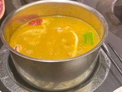 -钱小奴海鲜自助黑金店(杭州滨江龙湖店)