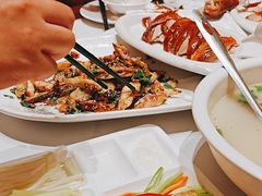 -梅利汴京烤鸭•开封豫菜地标店(东大街店)