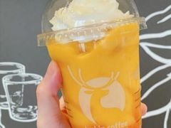 杨枝甘露瑞纳冰-瑞幸咖啡(华东理工大学商学院店)