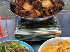 -丹水桥地锅鱼·翘嘴鲌·地方特色全鱼宴(丹江口大坝店)
