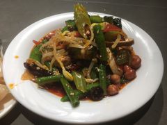 -陈熹公民族美食文化餐厅(中华广场店)