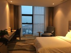 -兴芮温泉度假区