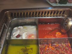 -巴渝瓦肆重庆鲜火锅(宝龙环湖店)