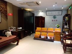 -莱蔻·圣灸堂·推拿艾灸(天山店)