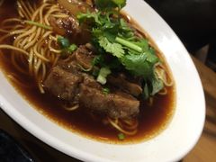 招牌红烧半筋半肉面-厝内小眷村(天河南一路店)