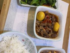 -老乡鸡(上海白玉兰广场店)