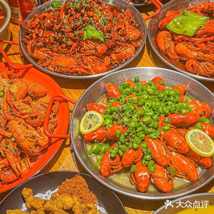 有任何人没吃过这家咸蛋黄龙虾🦞我都会伤心